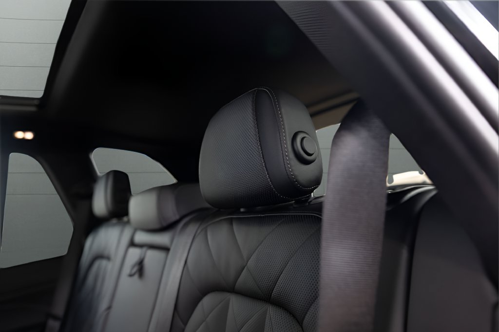 Used 2023 BMW X5 M50i w/ Climate Comfort Package AWD/4WD image 55