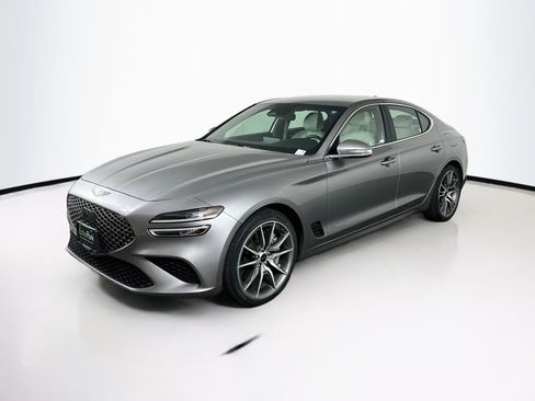 Used 2024 Genesis G70 2.5T RWD image 3