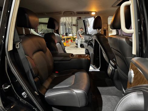 Used 2016 INFINITI QX80 Limited w/ Driver's Assistance Package image 21