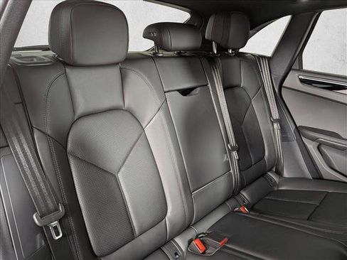 New 2026 Porsche Macan image 23