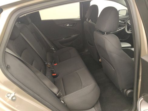 Used 2022 Chevrolet Malibu RS FWD image 19