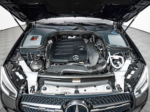Certified 2022 Mercedes-Benz GLC 300 image 4