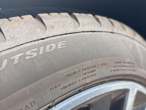 Used 2019 INFINITI Q60 3.0t Luxe w/ Essential Package image 19