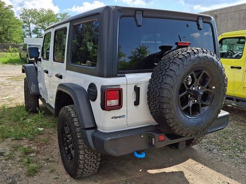 Used 2024 Jeep Wrangler Unlimited AWD/4WD image 6