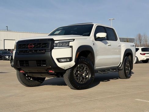 New 2026 Nissan Frontier PRO-4X w/ Pro Premium Package image 8