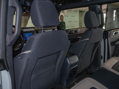 Used 2021 Ford Bronco Big Bend image 9