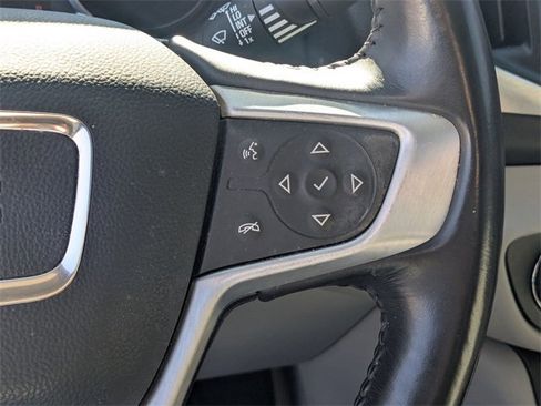 Used 2020 GMC Terrain SLE w/ Driver Convenience Package image 18