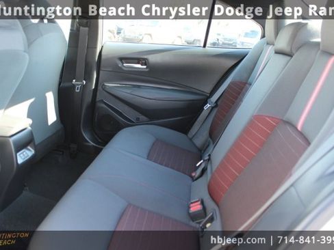 Used 2025 Toyota Corolla SE image 32