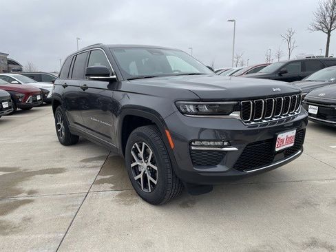 New 2025 Jeep Grand Cherokee Limited w/ Trailer Tow Package image 8