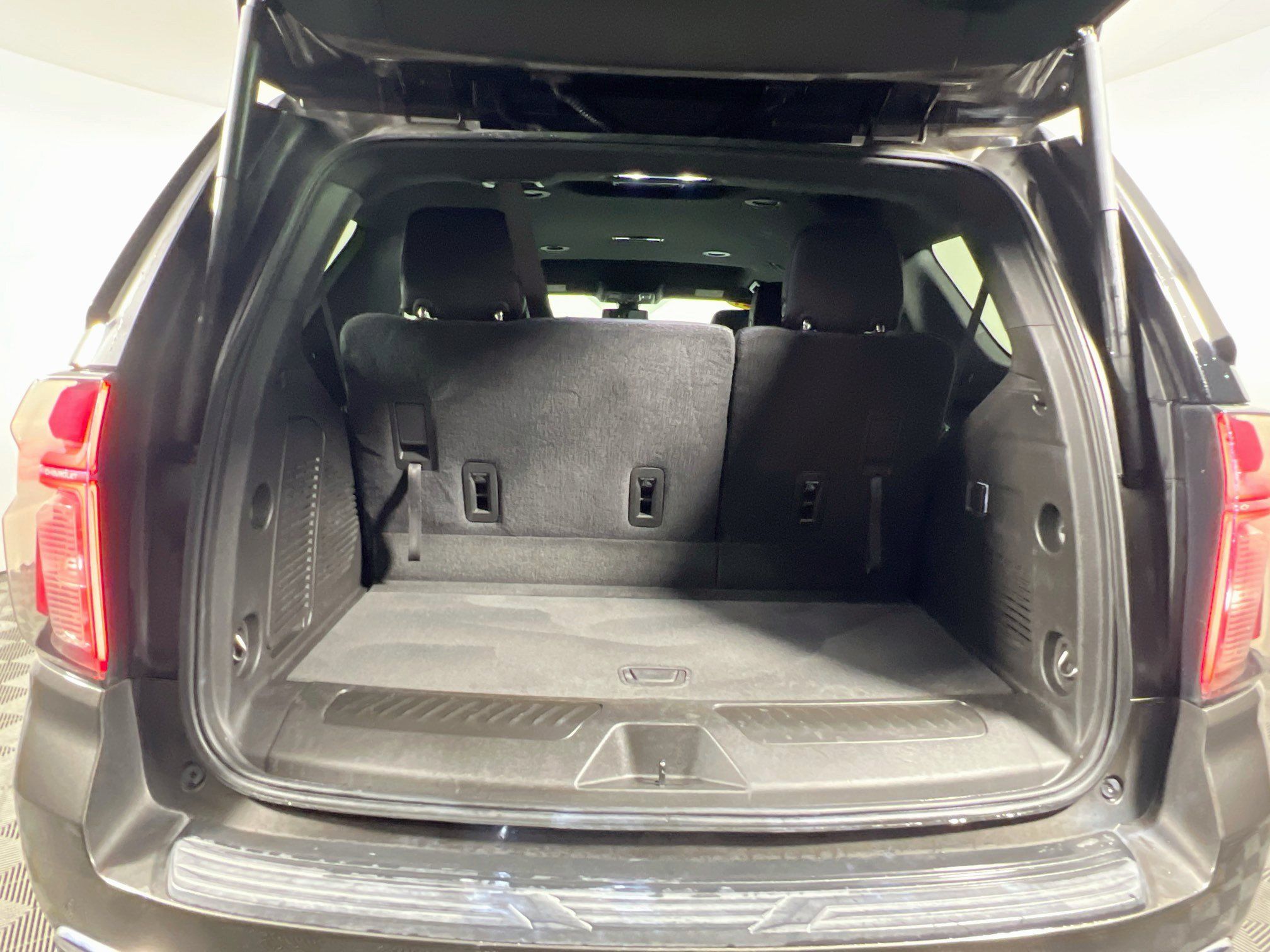 Used 2021 Chevrolet Tahoe LT RWD image 34