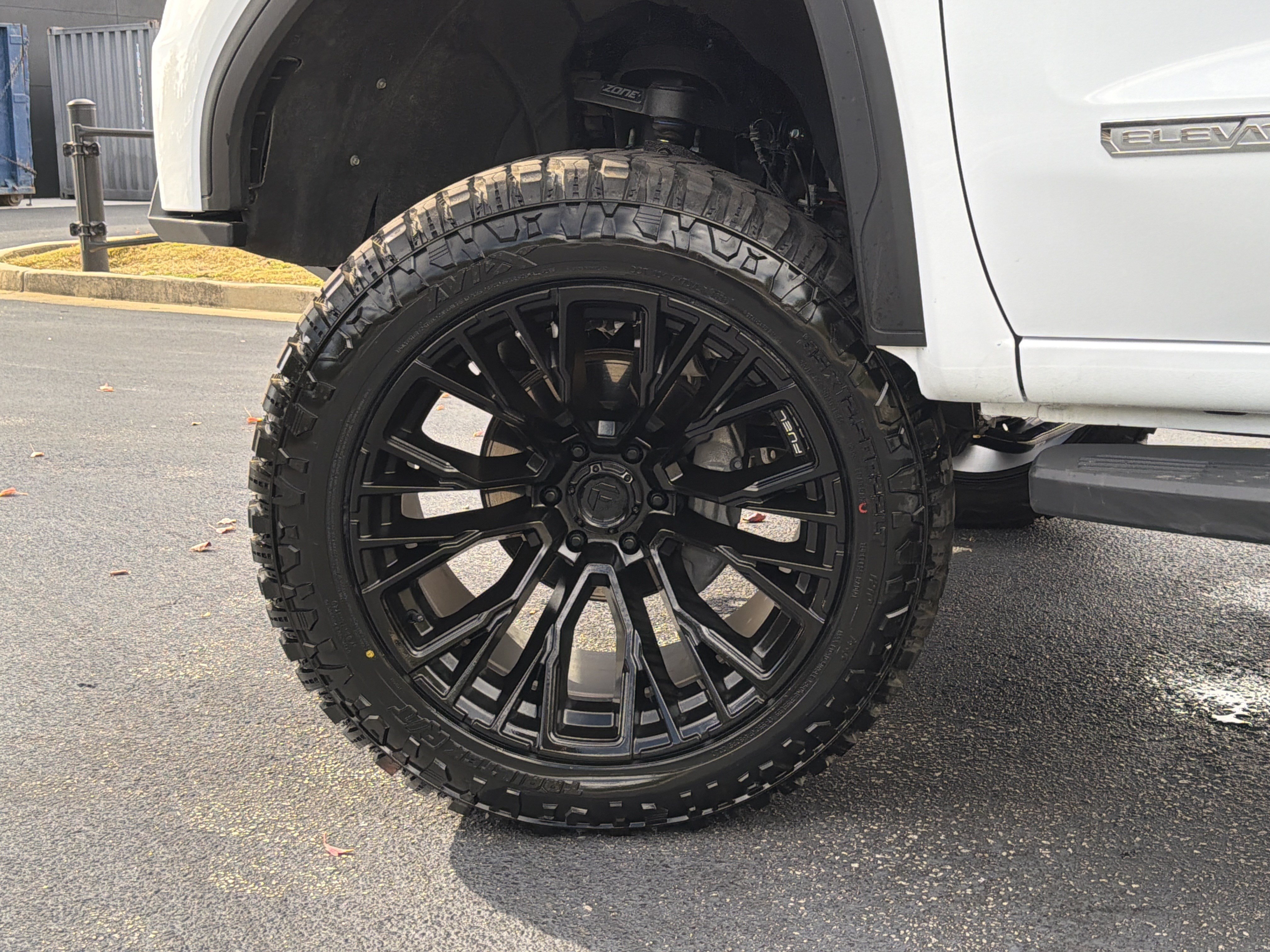 Used 2025 GMC Sierra 1500 Elevation AWD/4WD image 18