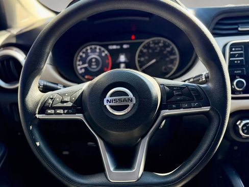 Used 2021 Nissan Versa SV image 16