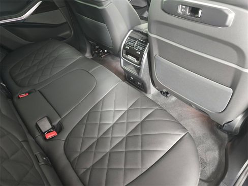 New 2026 BMW X5 xDrive40i w/ M Sport Package image 10