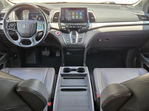 Used 2018 Honda Odyssey EX-L image 14