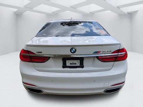 Used 2018 BMW 750i xDrive AWD/4WD image 4