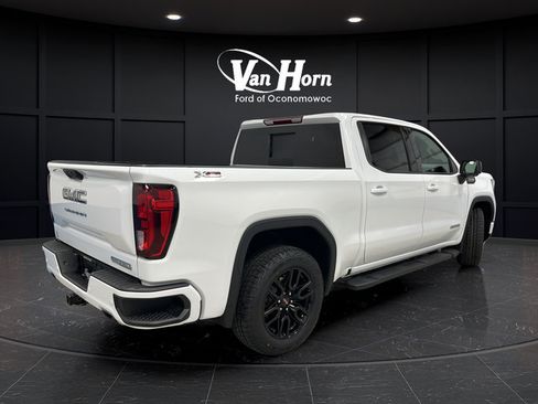 Used 2024 GMC Sierra 1500 Elevation w/ Elevation Premium Package AWD/4WD image 7
