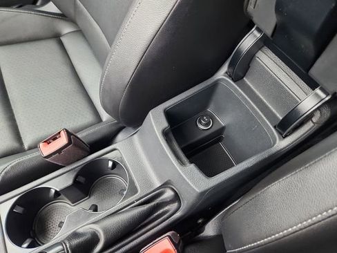 Used 2017 Volkswagen Golf Alltrack S image 42