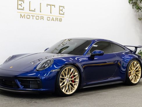 Used 2022 Porsche 911 Carrera GTS RWD image 1