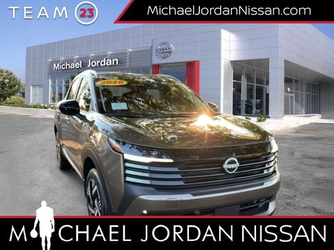 New 2026 Nissan Kicks SV image 1