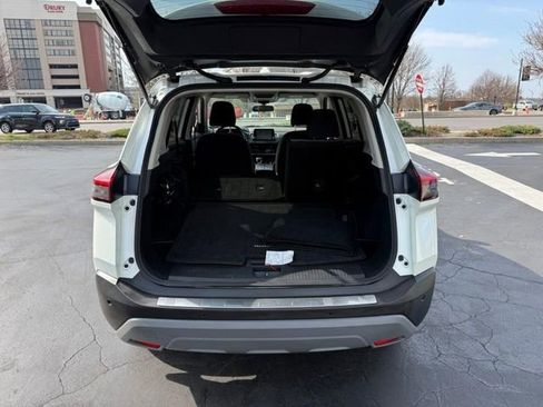 Used 2021 Nissan Rogue SV image 6