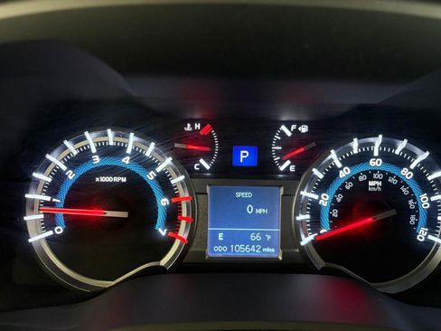 Used 2019 Toyota 4Runner SR5 Premium image 23