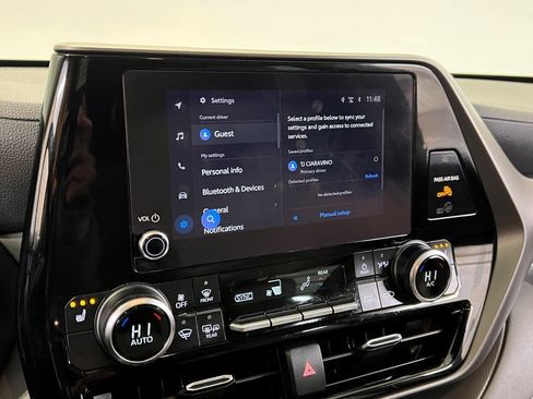 Used 2023 Toyota Highlander XLE image 42