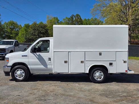 New 2026 Ford E-350 and Econoline 350 Super Duty w/ Power Equipment Group RWD image 20