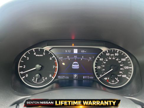 Used 2024 Nissan Altima 2.5 SV w/ SV Premium Package FWD image 14