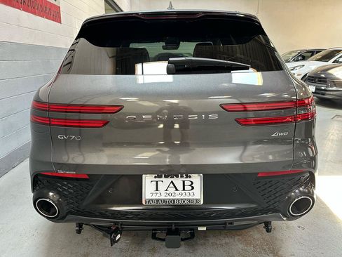 Used 2023 Genesis GV70 2.5T w/ Sport Prestige Package AWD/4WD image 4