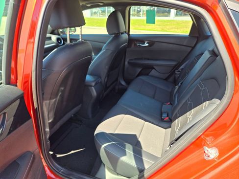 Used 2023 Kia Forte GT-Line w/ GT-Line Premium Package FWD image 16