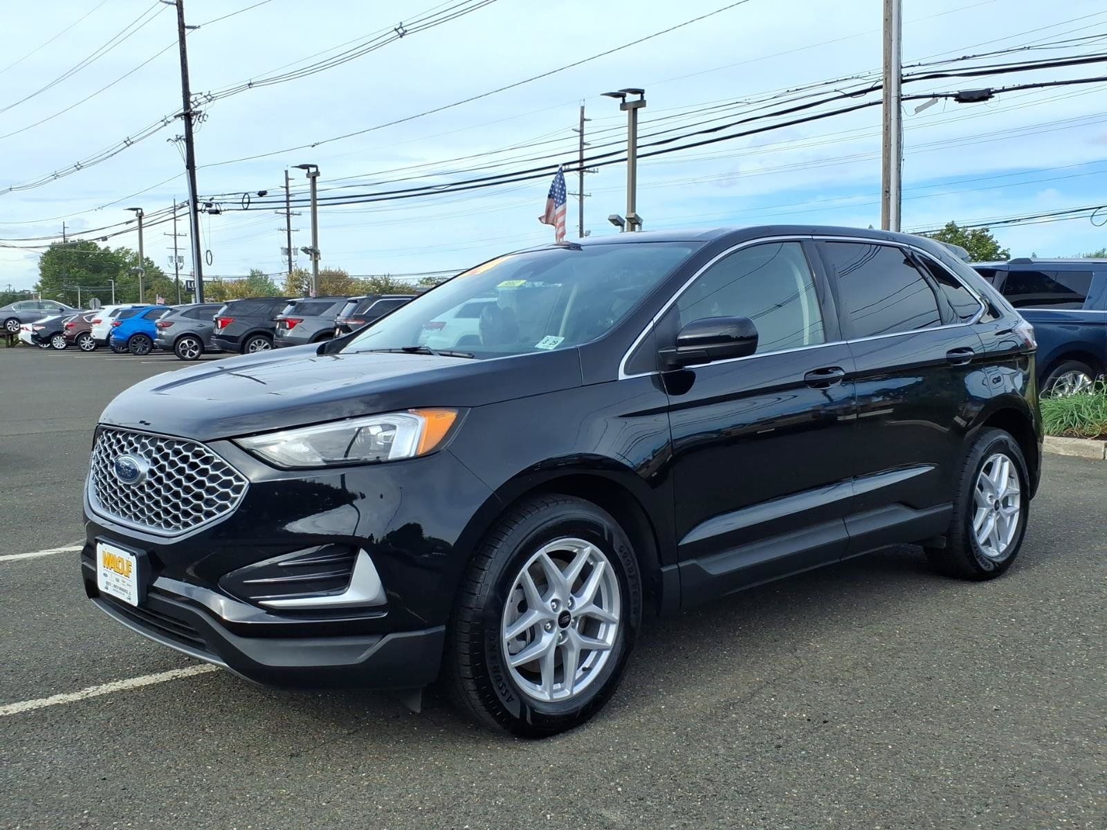 Used 2024 Ford Edge SEL AWD/4WD image 3