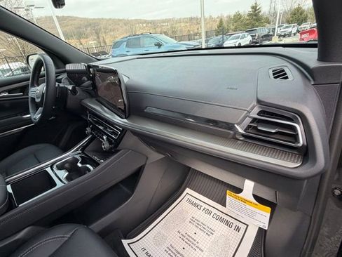 New 2026 Chevrolet Traverse LT image 40