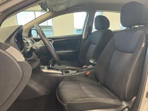Used 2019 Nissan Sentra SV FWD image 10