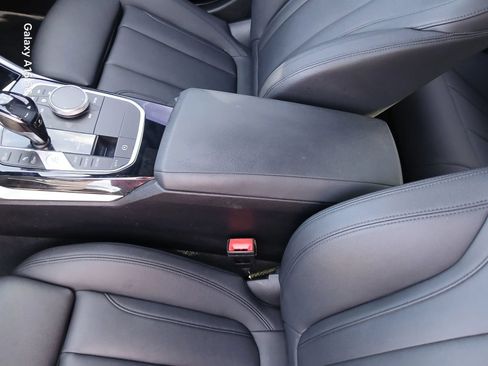Used 2019 BMW 330i Sedan w/ Convenience Package RWD image 8