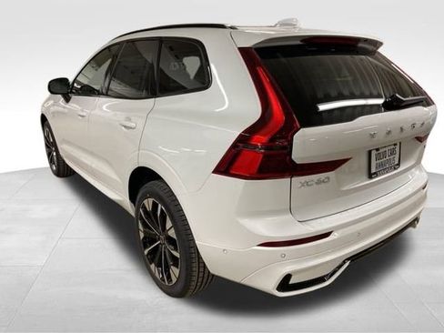 New 2026 Volvo XC60 T8 Plus image 5
