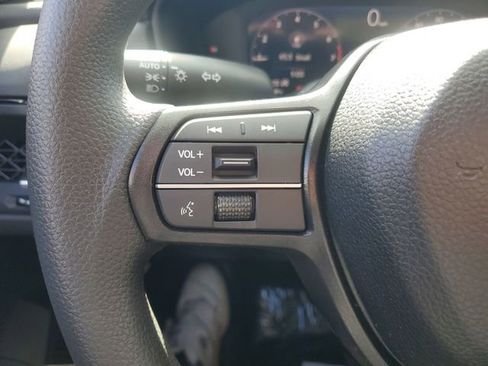 New 2025 Honda Accord SE image 31