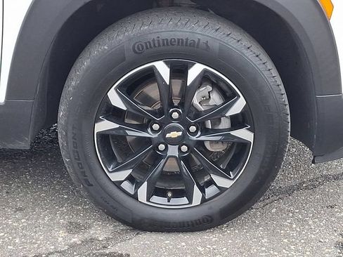 Used 2023 Chevrolet TrailBlazer LT AWD/4WD image 28