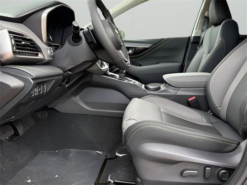 Certified 2025 Subaru Outback Onyx Edition image 20