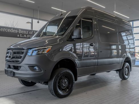 New 2025 Mercedes-Benz Sprinter 2500 image 3
