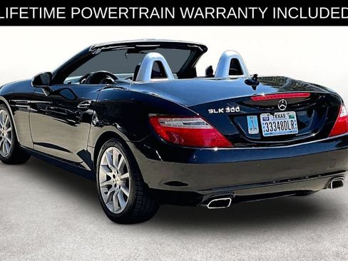 Used 2016 Mercedes-Benz SLK 300 image 11