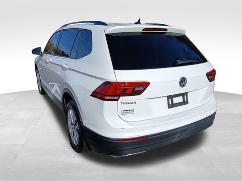 Used 2020 Volkswagen Tiguan S image 3