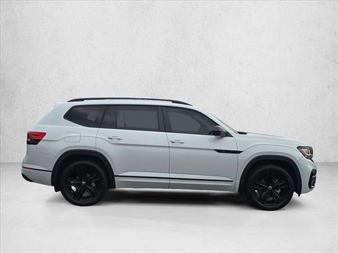 Used 2023 Volkswagen Atlas SEL R-Line image 4