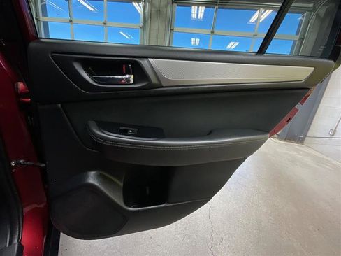 Used 2019 Subaru Outback 2.5i Premium image 20