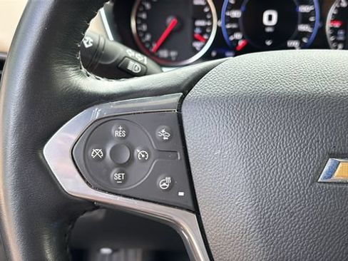 Used 2022 Chevrolet Traverse Premier w/ LPO, Floor Liner Package FWD image 21