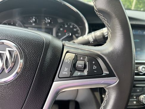 Used 2020 Buick Encore Preferred AWD/4WD image 22