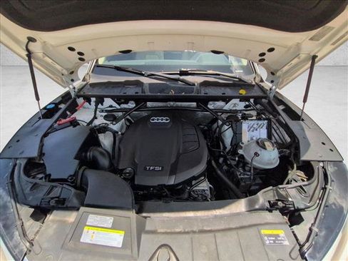 Used 2020 Audi Q5 2.0T Premium AWD/4WD image 22