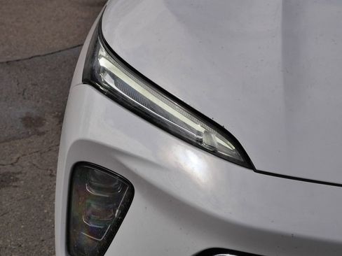 Used 2024 Buick Envision Preferred image 3