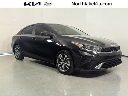 Used 2023 Kia Forte LXS w/ LXS Technology Package FWD image 1