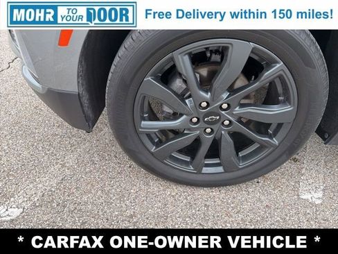 Used 2023 Chevrolet Equinox RS w/ LPO, Floor Liner Package image 9