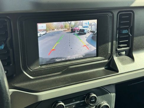 Used 2022 Ford Bronco Black Diamond image 34